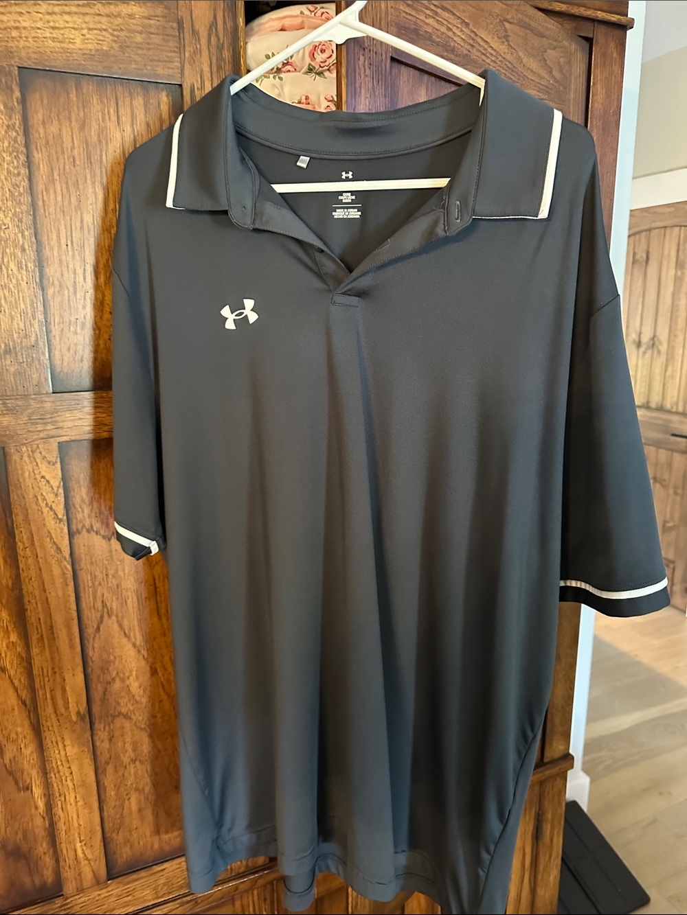 Under Armour Black Polo with White Accents - Men's Athletic Golf Shirt